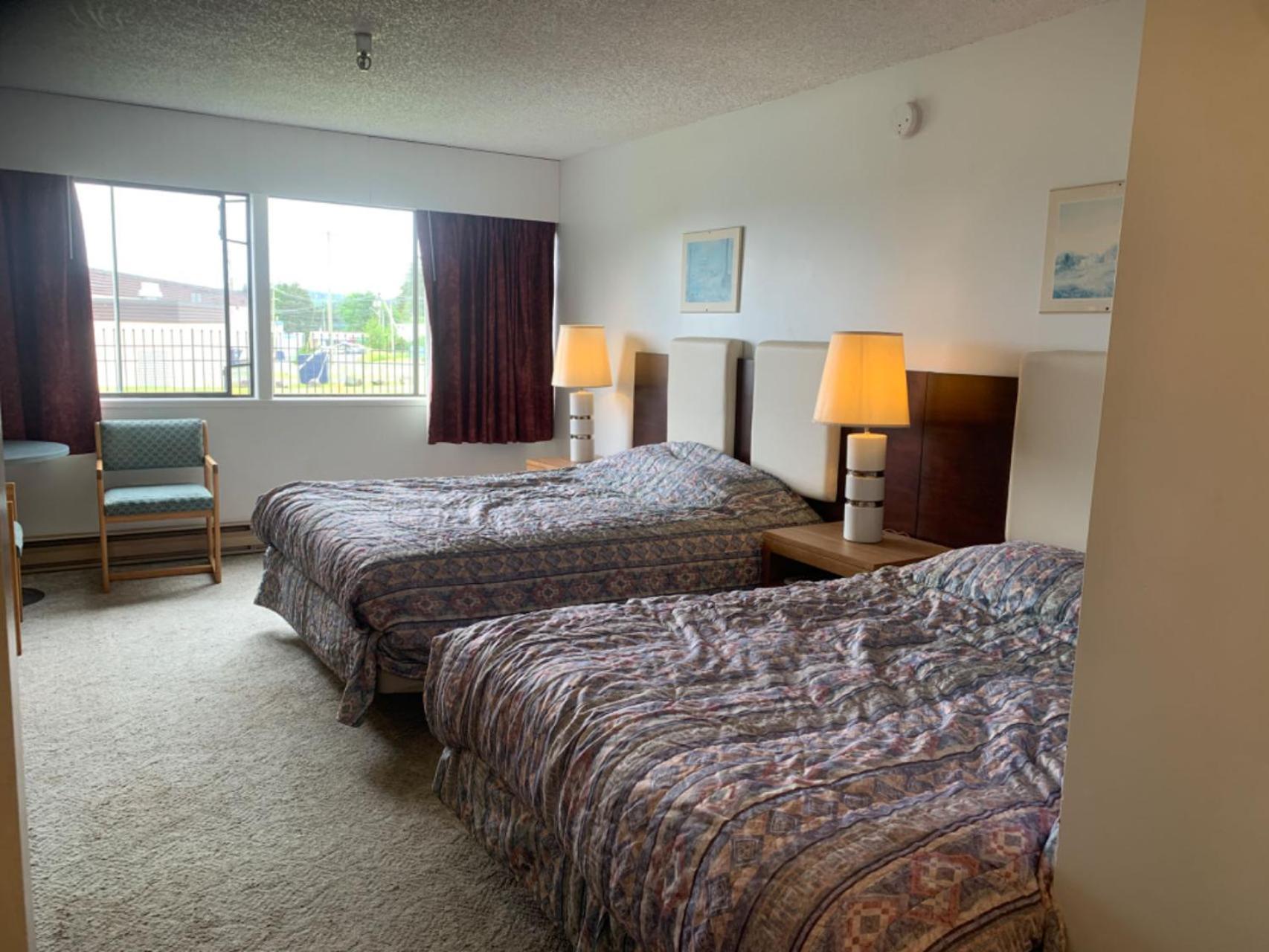 Providence Place Inn Порт-Харди Экстерьер фото