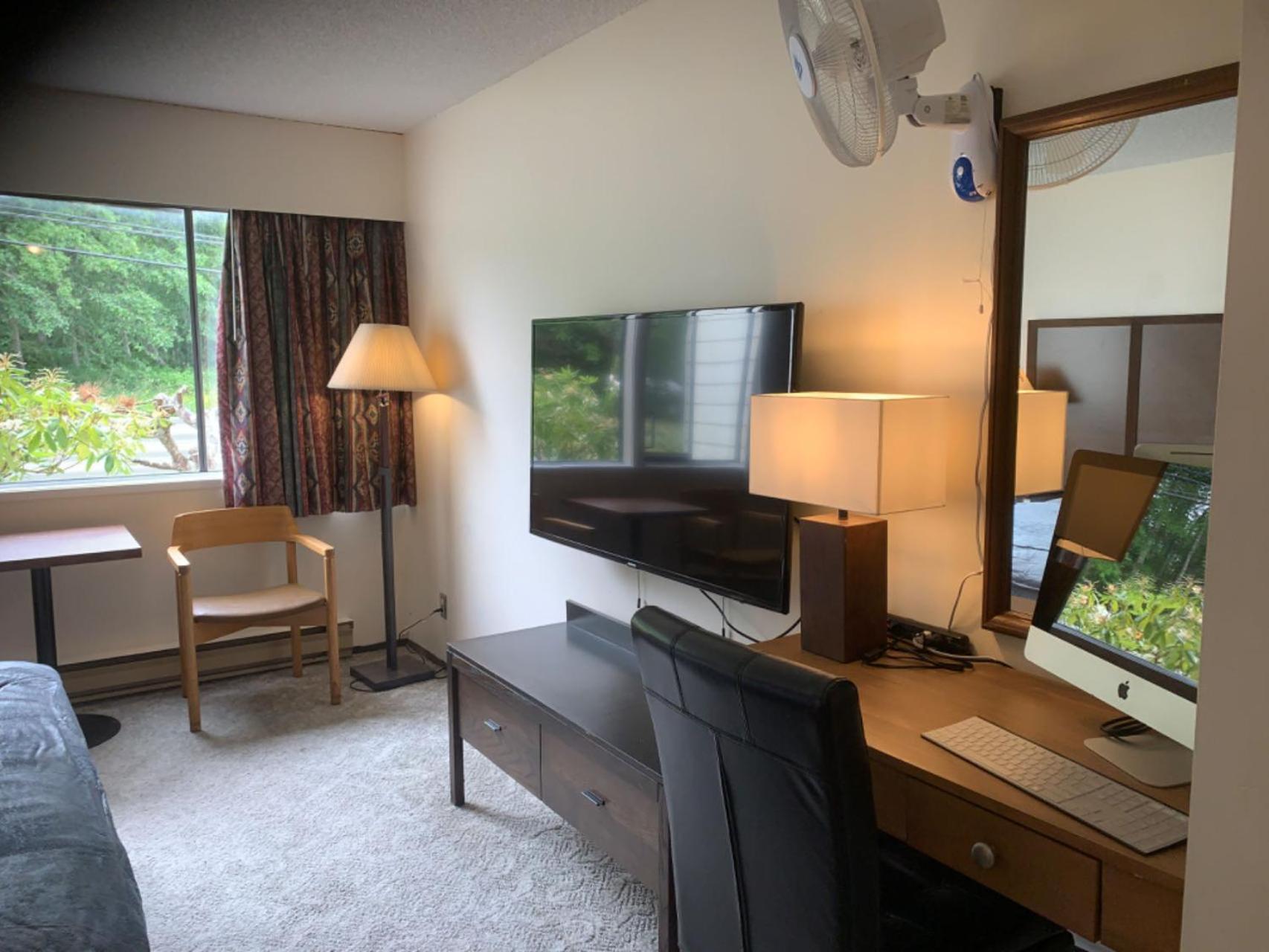 Providence Place Inn Порт-Харди Экстерьер фото