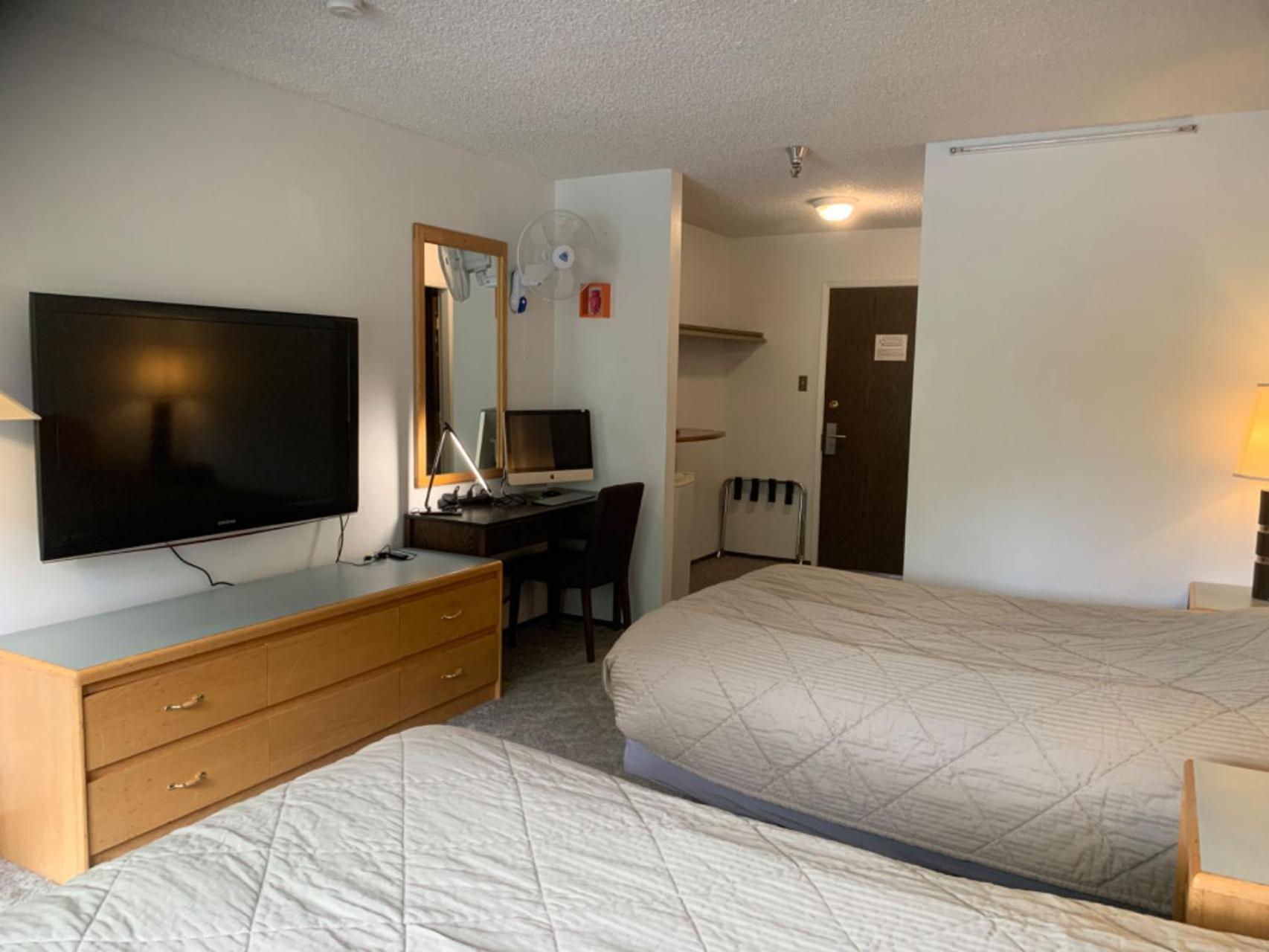 Providence Place Inn Порт-Харди Экстерьер фото