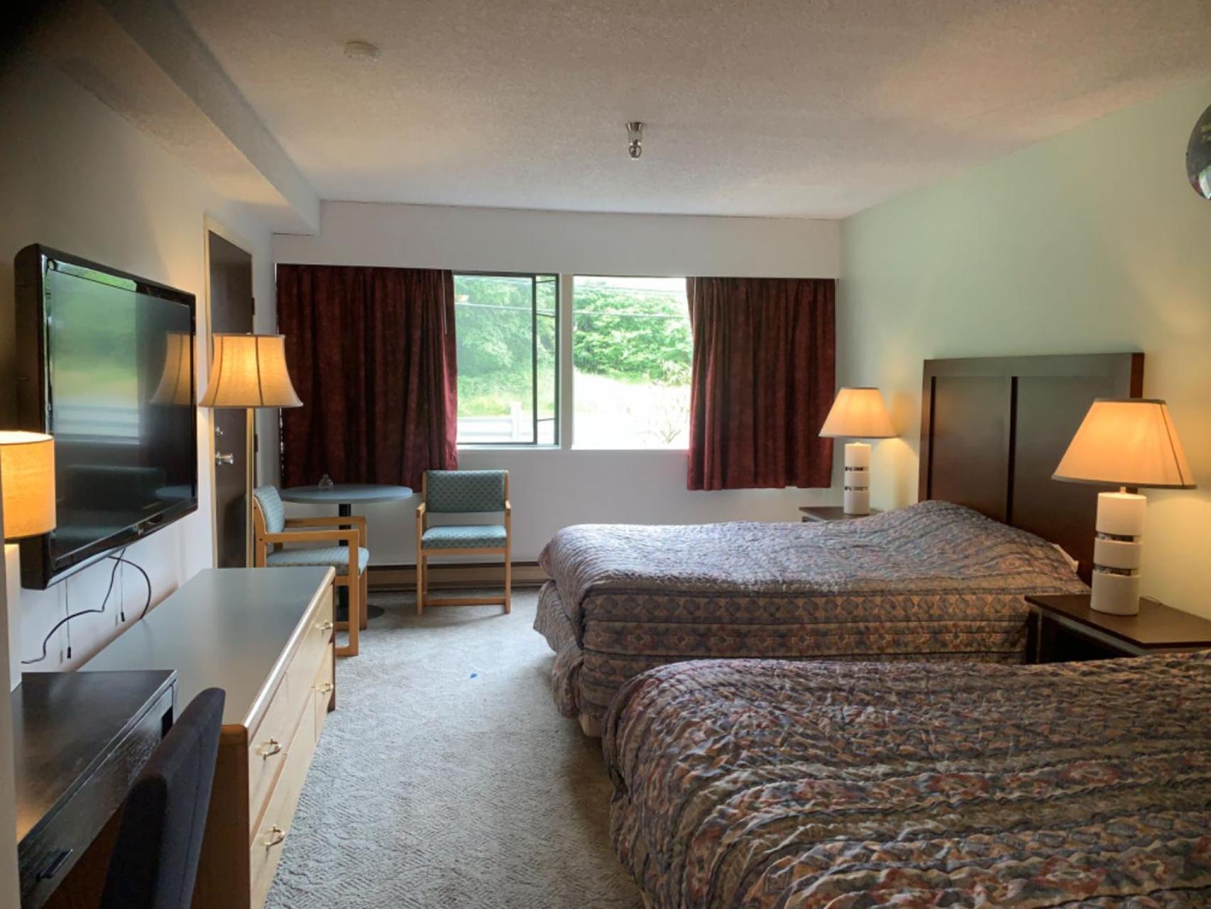Providence Place Inn Порт-Харди Экстерьер фото